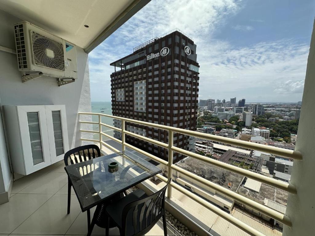Condo Express View Talay 6 Pattaya Zewnętrze zdjęcie