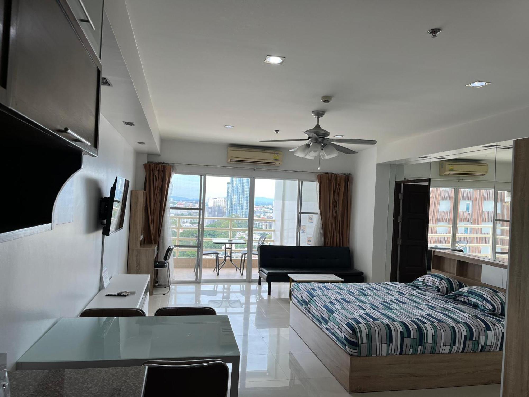 Condo Express View Talay 6 Pattaya Zewnętrze zdjęcie