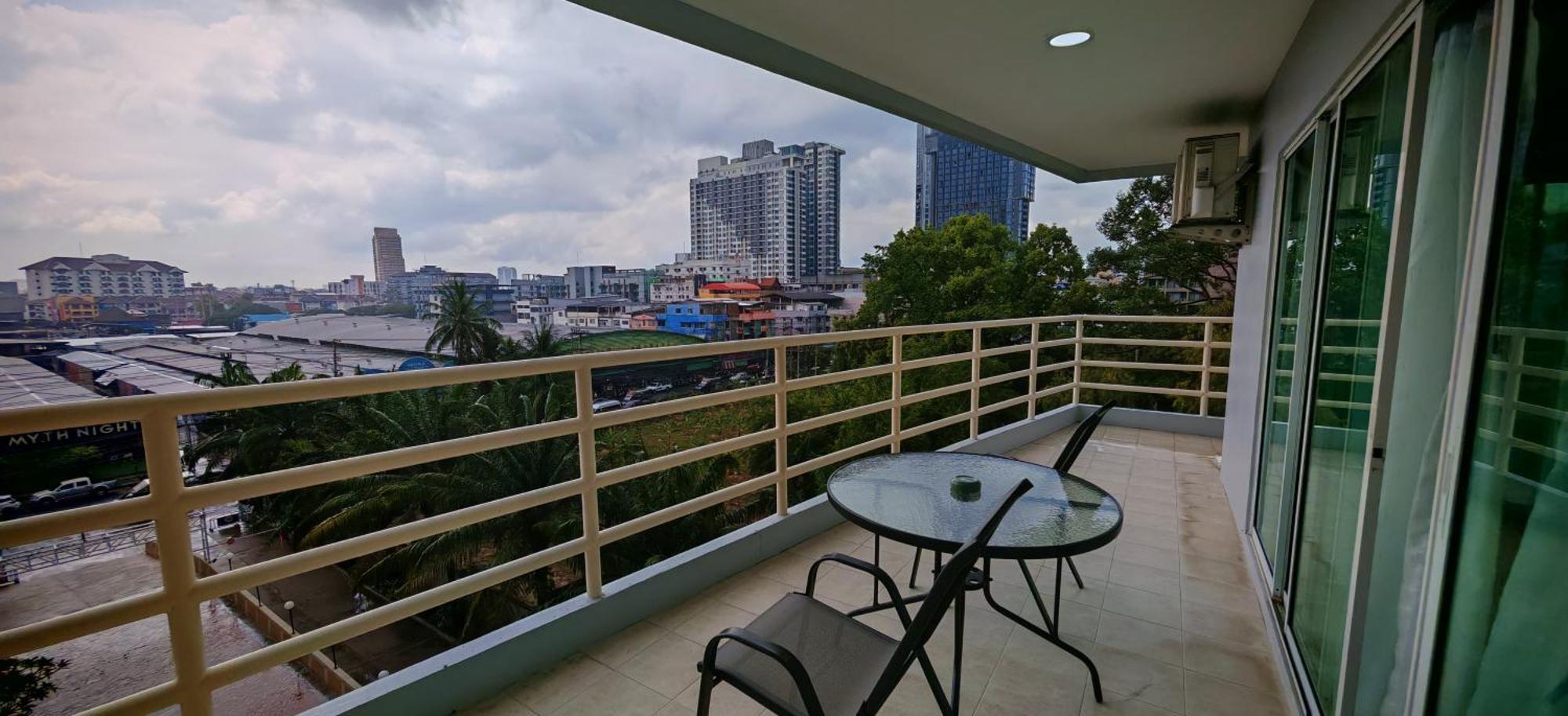Condo Express View Talay 6 Pattaya Zewnętrze zdjęcie