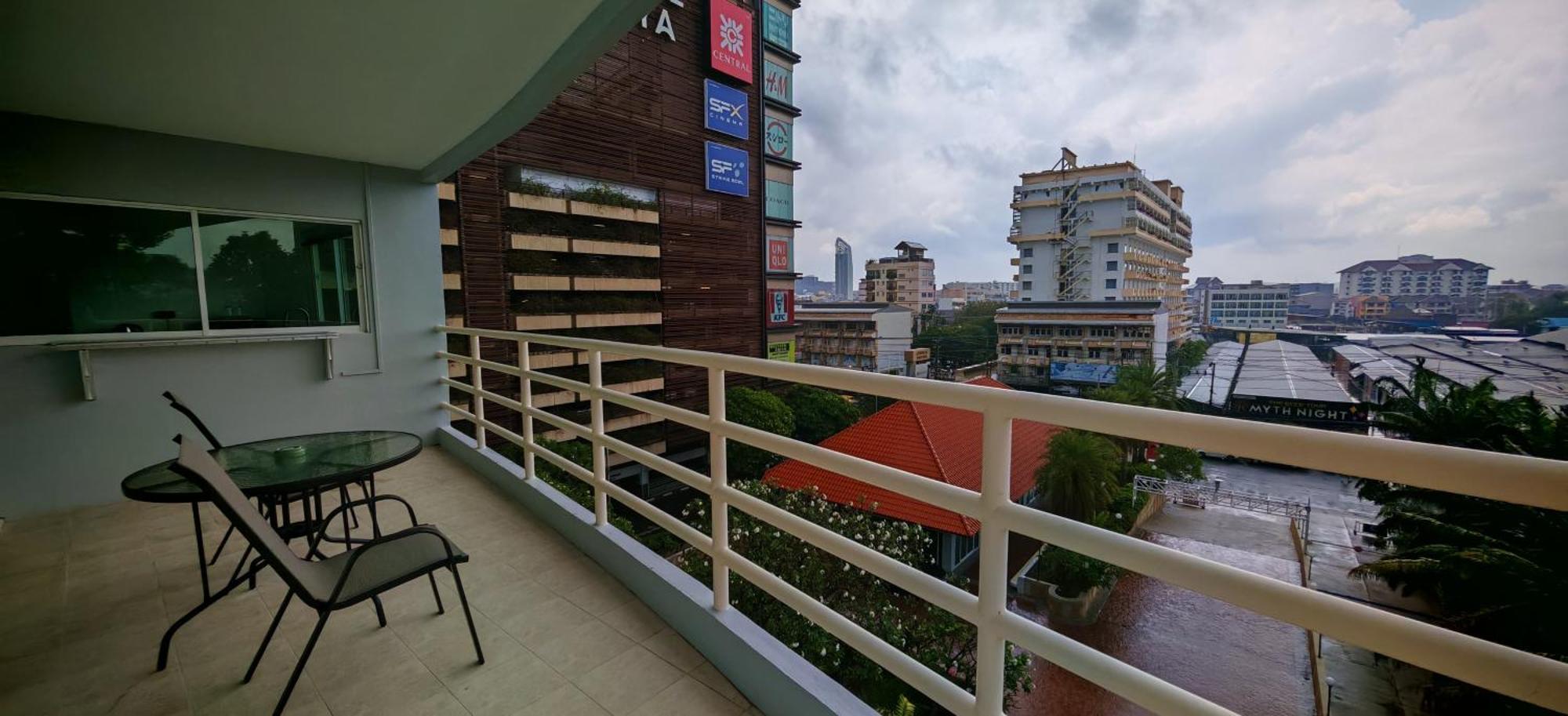 Condo Express View Talay 6 Pattaya Zewnętrze zdjęcie