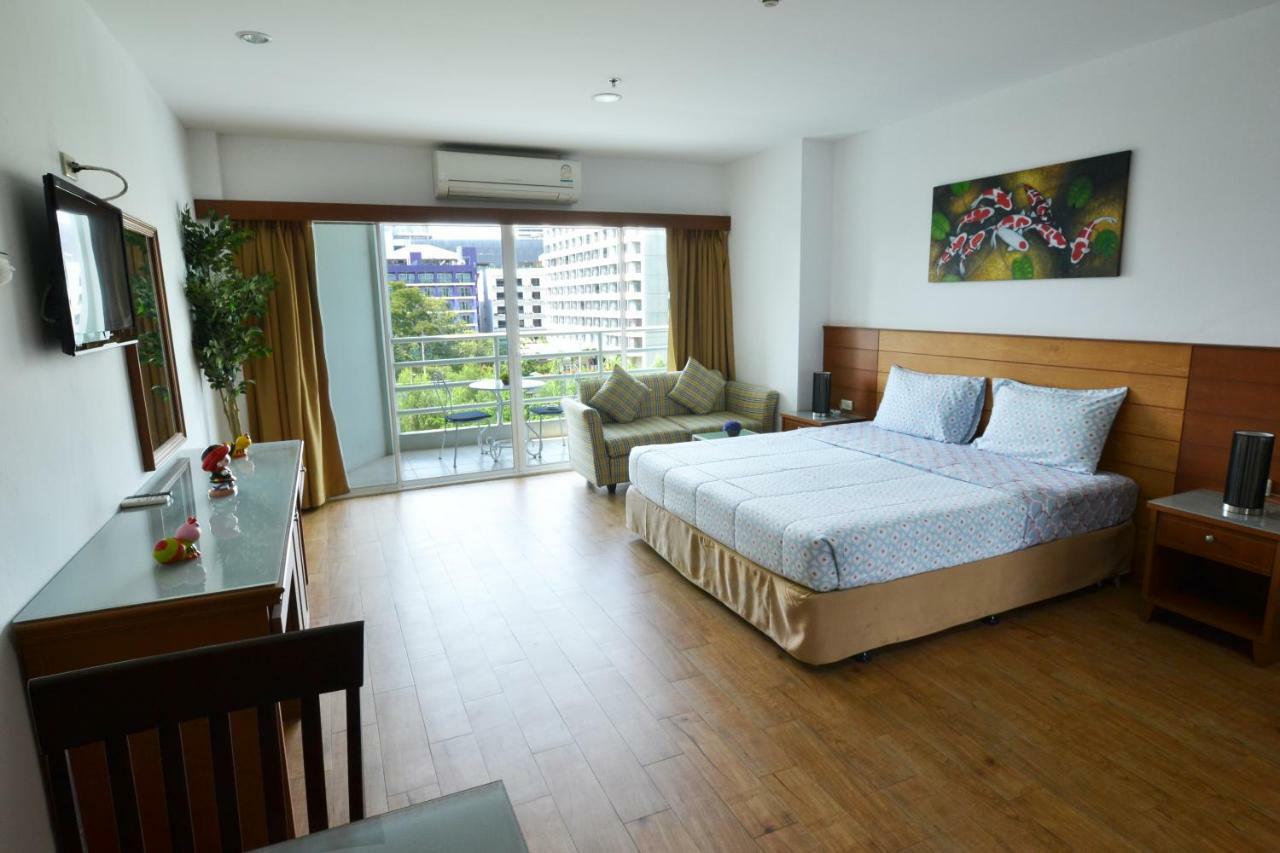 Condo Express View Talay 6 Pattaya Zewnętrze zdjęcie